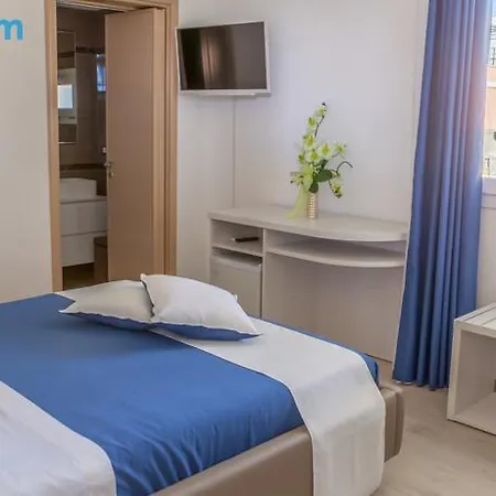 Estasi Sul Mare Bed & Breakfast