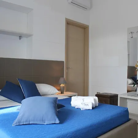 Bed & Breakfast Estasi Sul Mare 3*