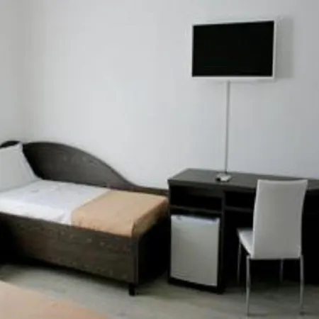 Bed & Breakfast Estasi Sul Mare 3*