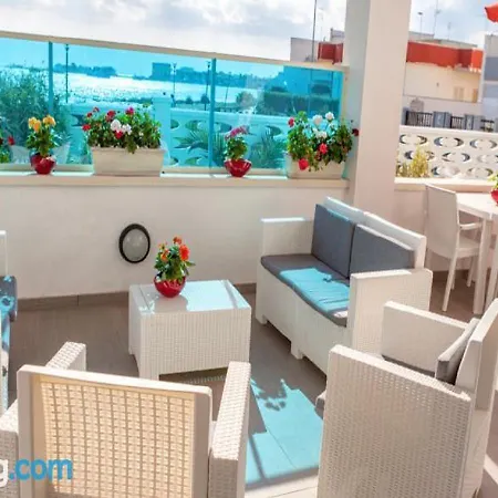 Estasi Sul Mare Bed & Breakfast