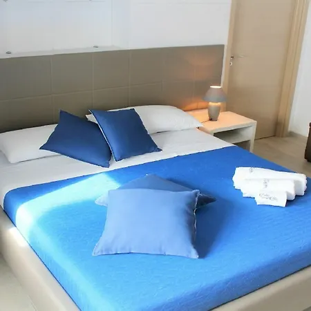 Estasi Sul Mare Bed & Breakfast 3*